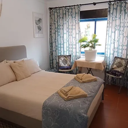 Casa Susana Atouguia Da Baleia